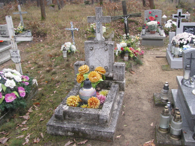  NN Otyń - Grobonet - Wyszukiwarka osób pochowanych