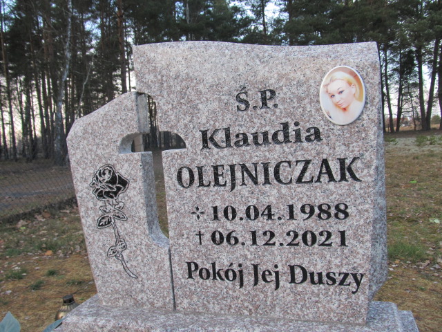 Klaudia Olejniczak 1988 Otyń - Grobonet - Wyszukiwarka osób pochowanych