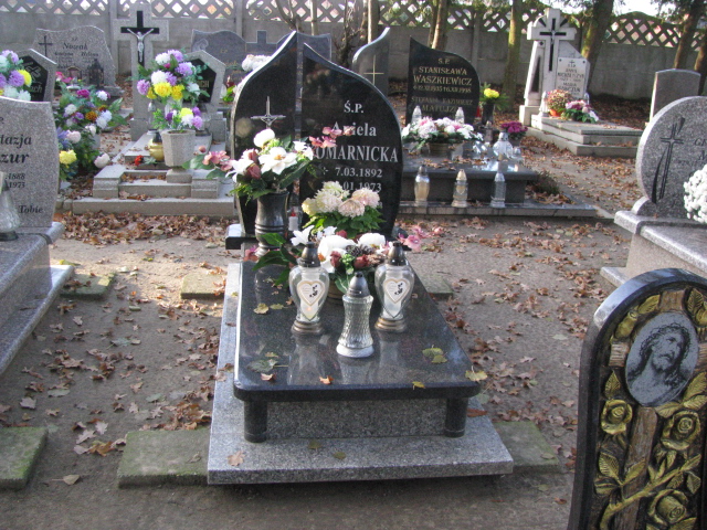 Grób Aniela Komarnicka